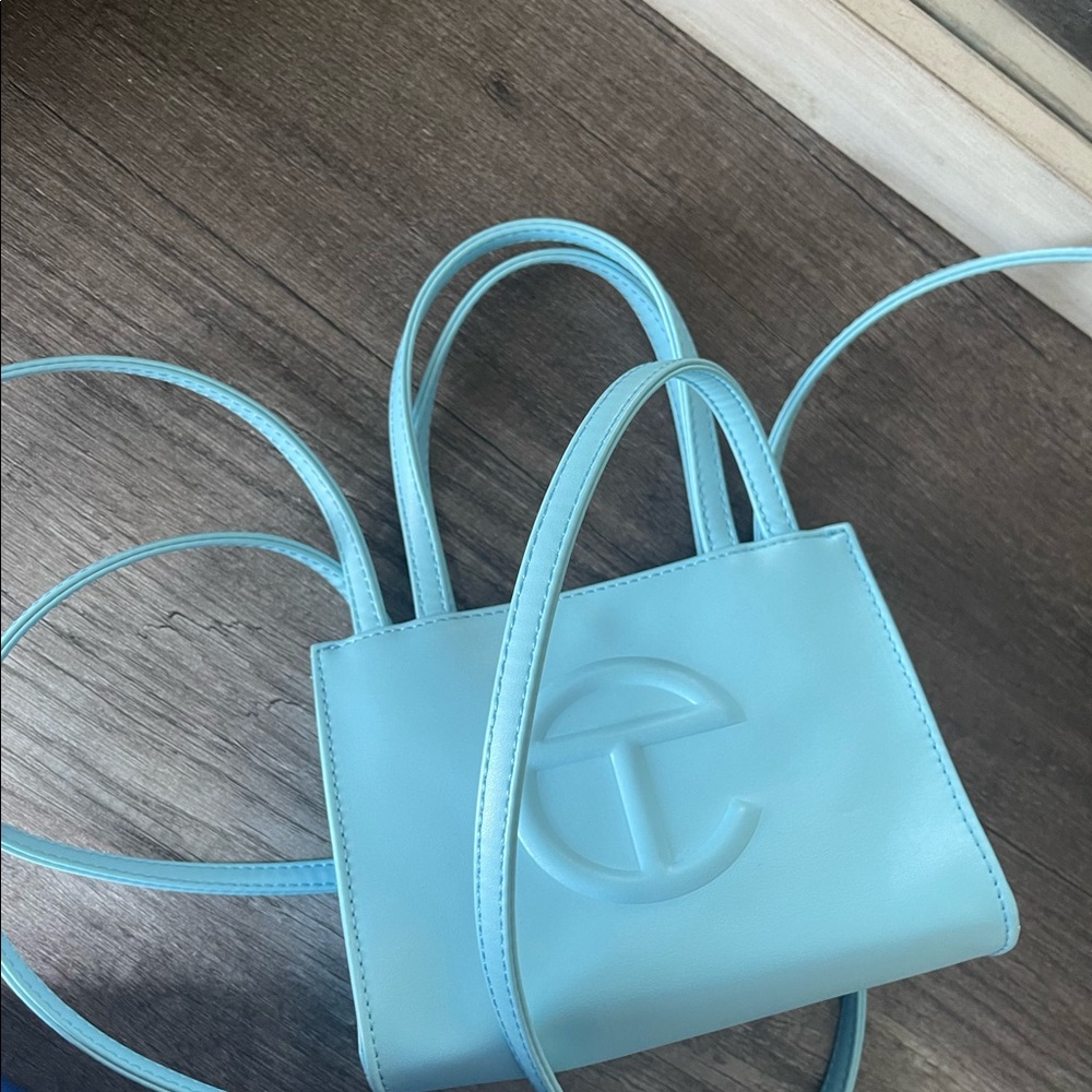 Pool blue telfar